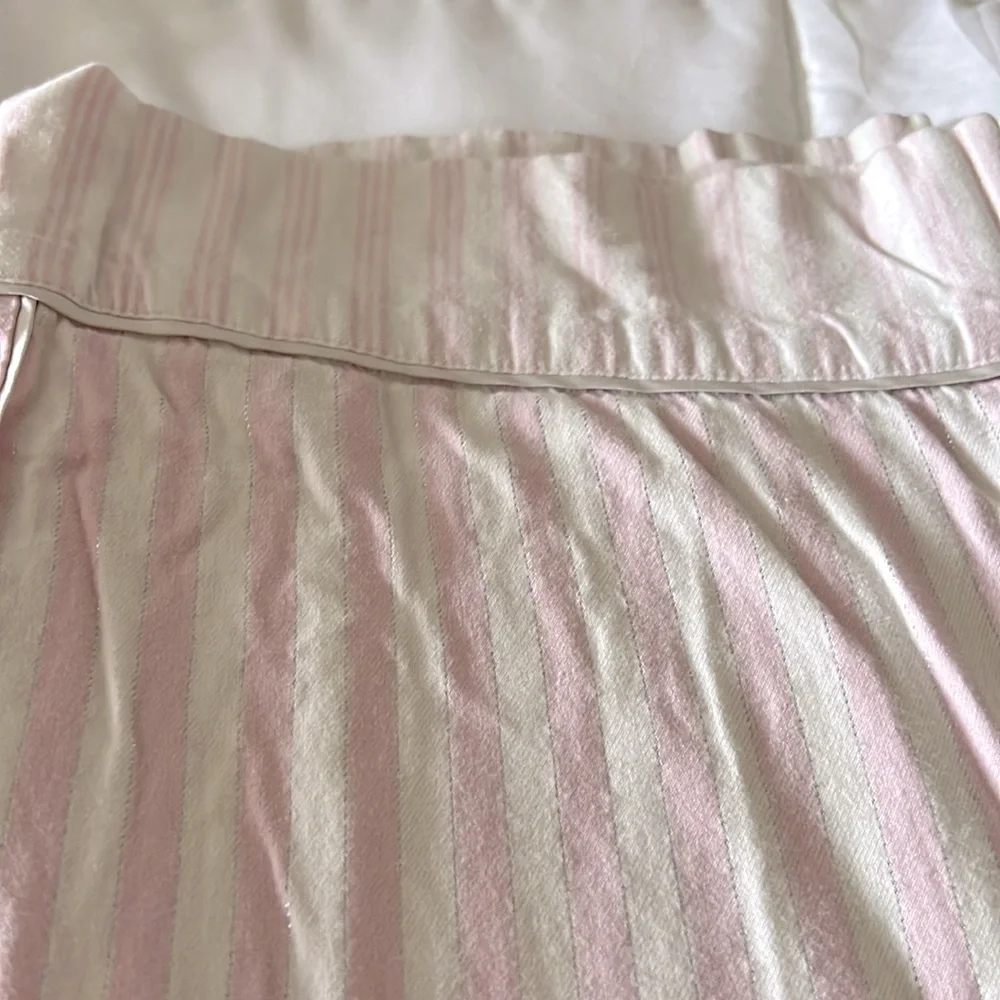 Victorias Secret XL Pajama Lounge Pants Pink & White Striped w/ Silver Thread - Picture 3 of 8
